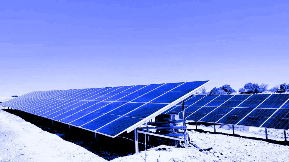 © Temsili Görsel: Güneş Enerjisi - GES - Enerji - YEKA - Elektrik